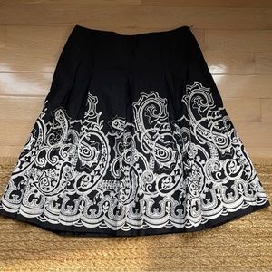 Charter Club black floral skirt Women sized 6